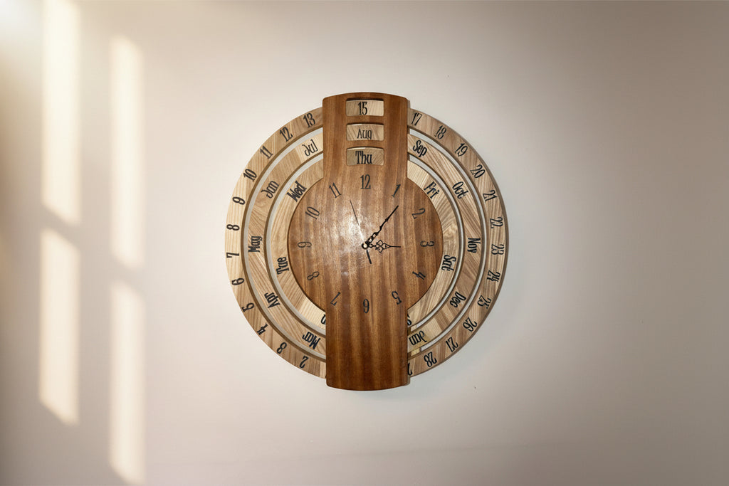 Wooden wall clock with calendar display 